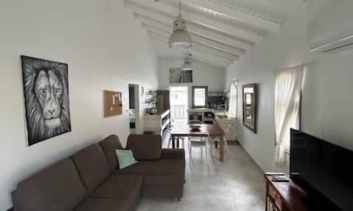 Grand Case House | Apartment: Beach and Airport Within Walking Distance