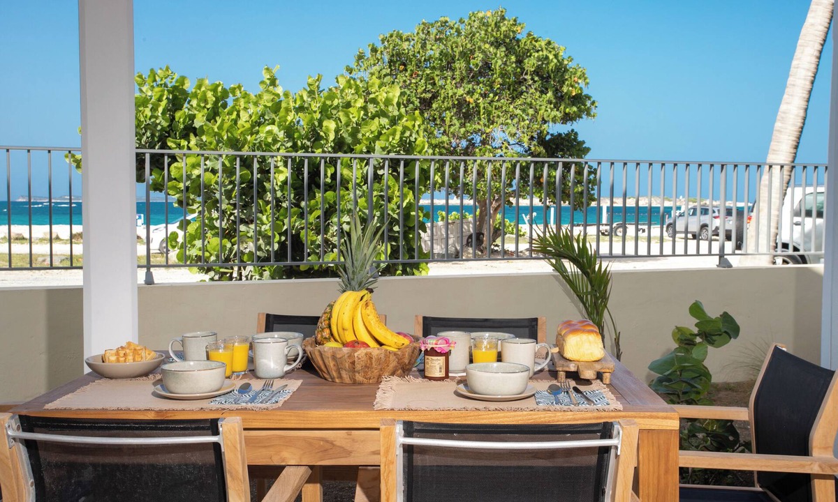 Orient Bay Apartment | Appartement vue Mer, Accès Direct Plage D'orient Bay