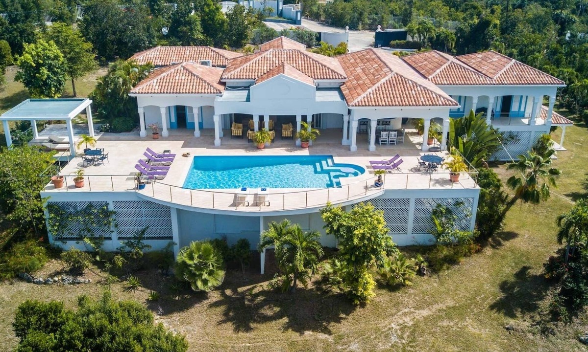 Plum Bay Villa | Beautiful Oceane Luxury villa