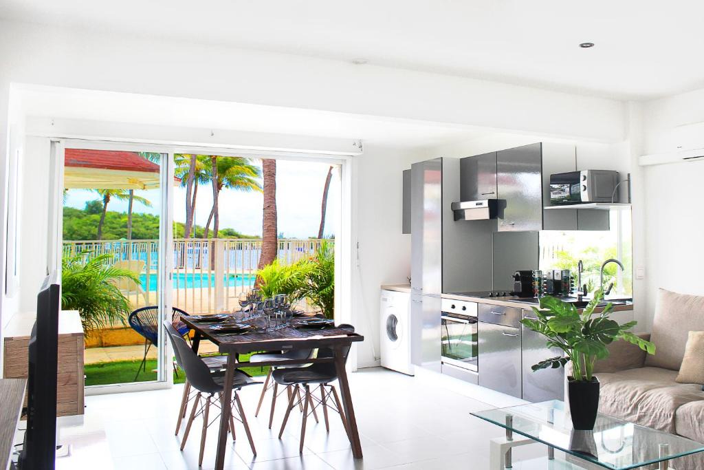 Nettle Bay Apartment | Blue Vista - 1 bedroom condo in Nettle Bay