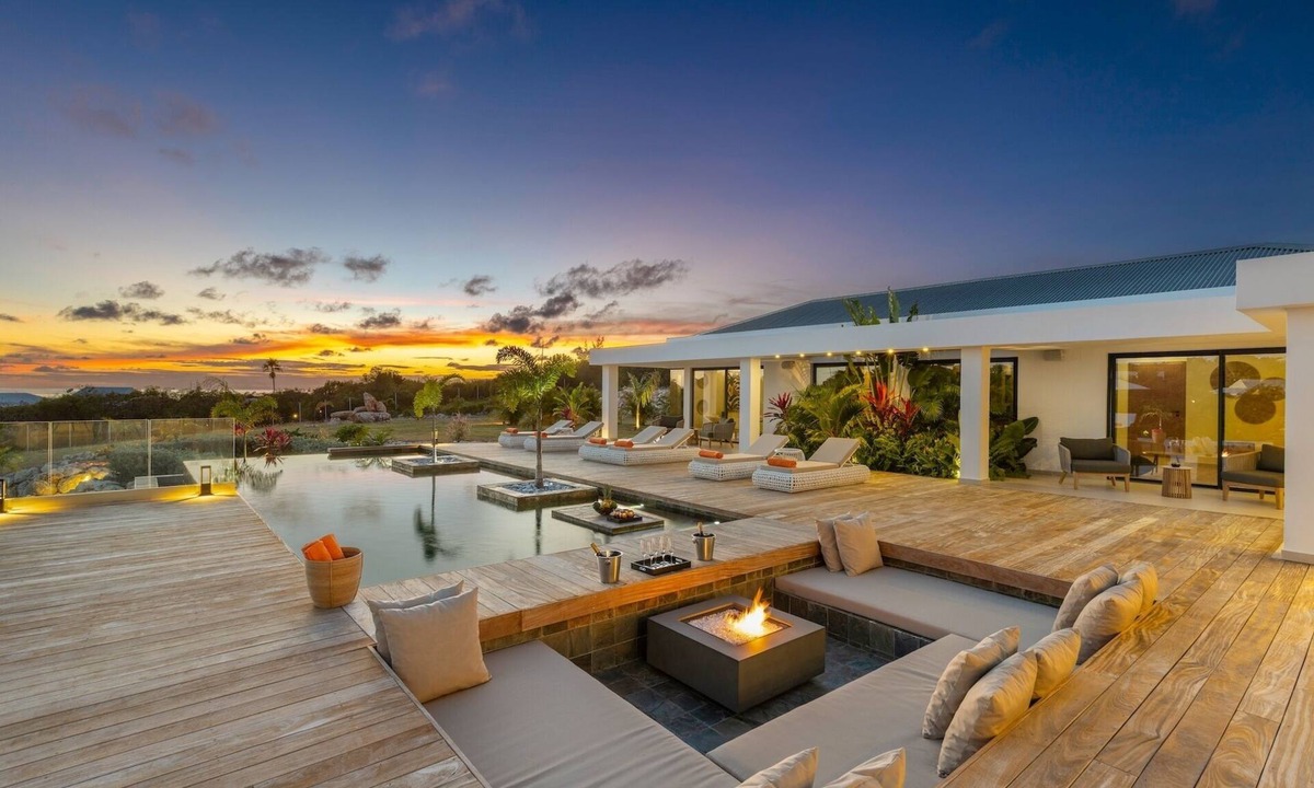 Plum Bay Villa | Luxury Villa Nuit Jade * 5 bedrooms and ocean view