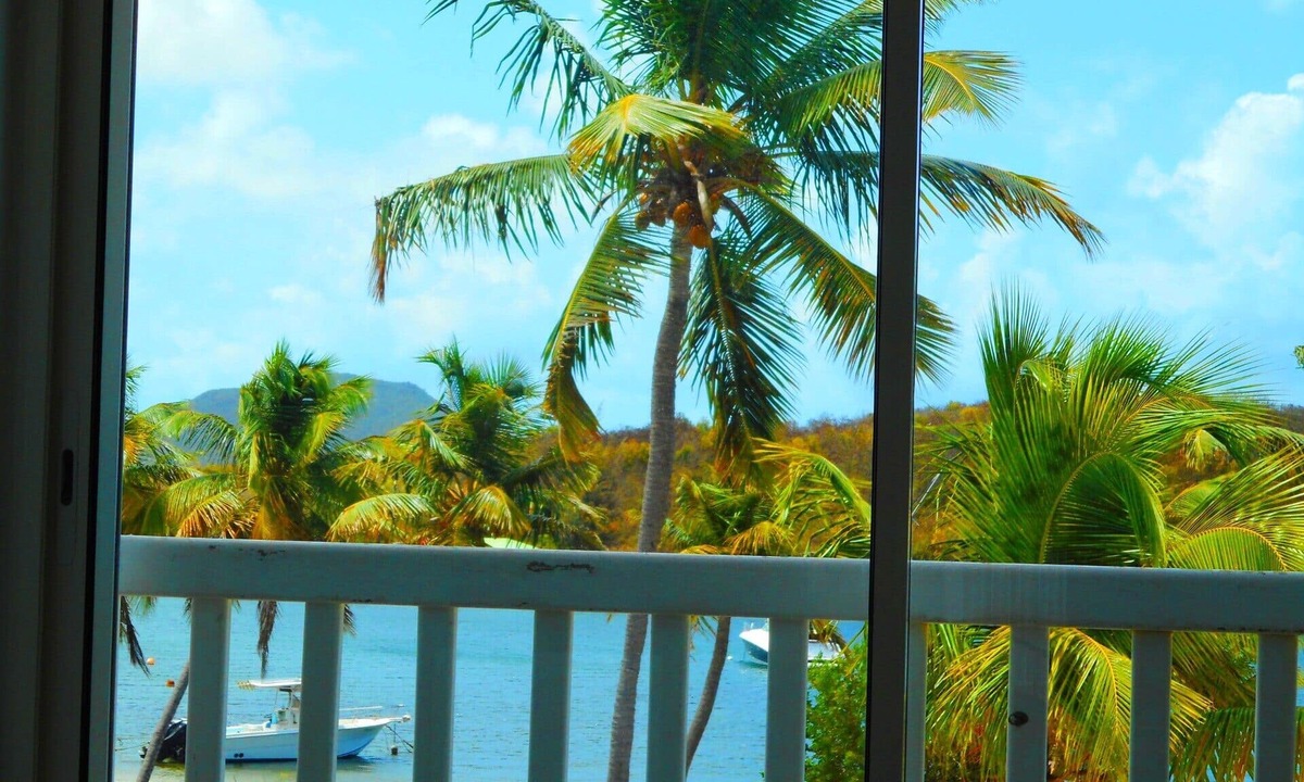 Nettle Bay Apartment | Magnificent apartment at the Le Flamboyant residence