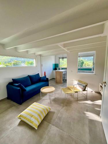 Grand Case Apartment | Modern Apartment in Beachfront residence - Hill view