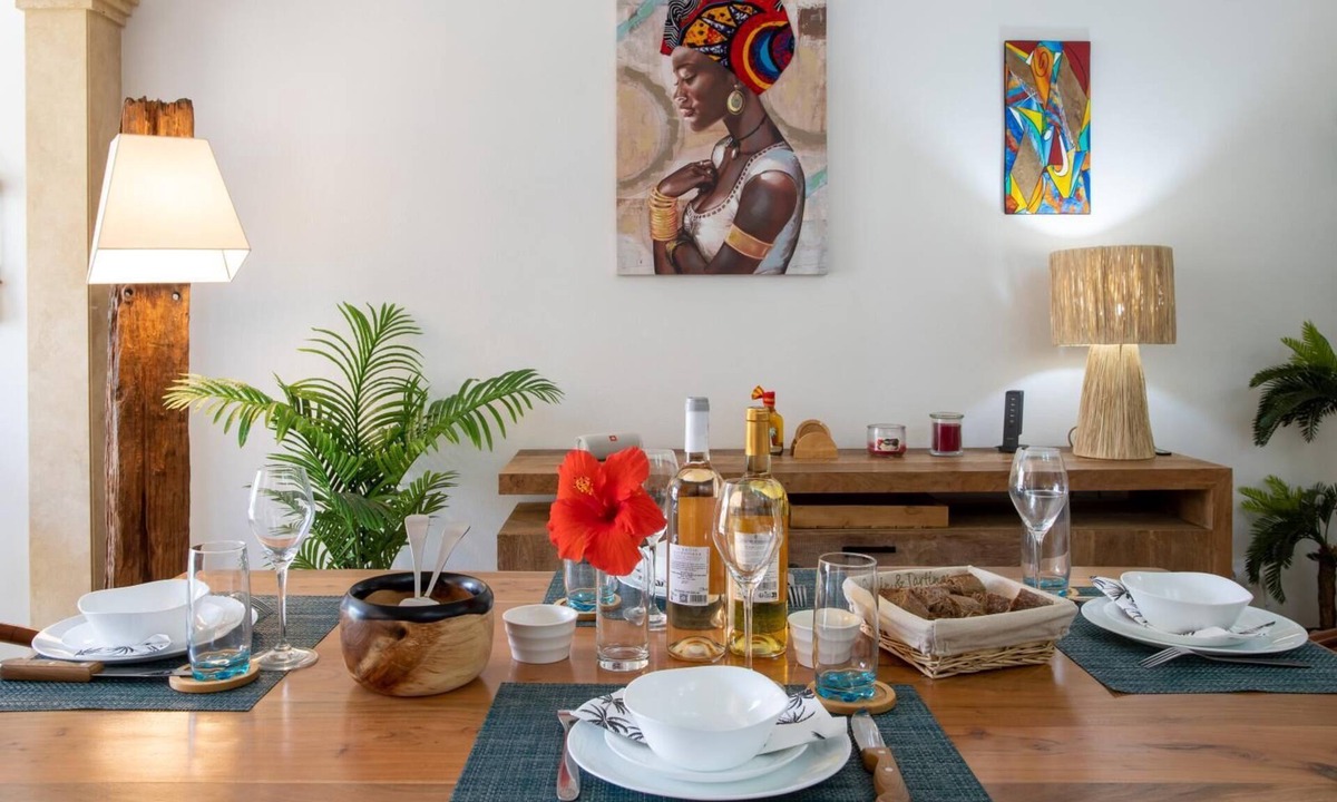 Nettle Bay Apartment | Nettle Bay Beach, condo 4p 2 swimming pools