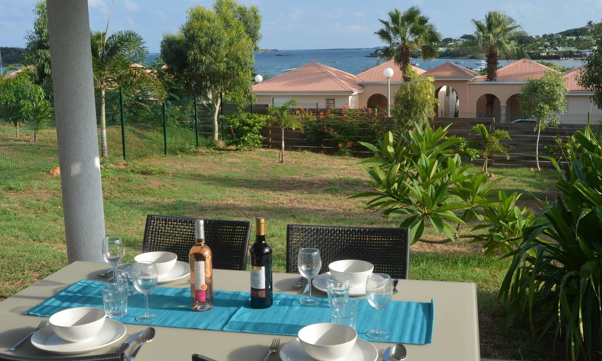 Cul de Sac Villa | Ocean View Villa !