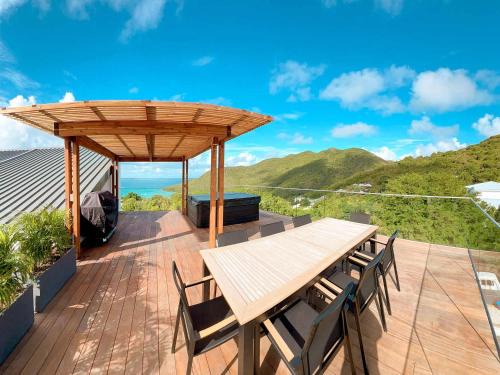 Anse Marcel Apartment | Penthouse 2 Niveaux avec Jacuzzi et Piscine à Anse Marcel - FR-1-734-65