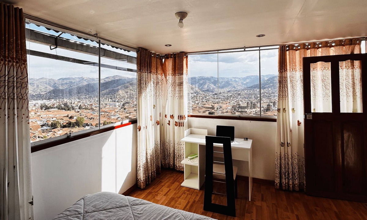 San Blas House | SUMMIT VIEWPOINT HOUSE