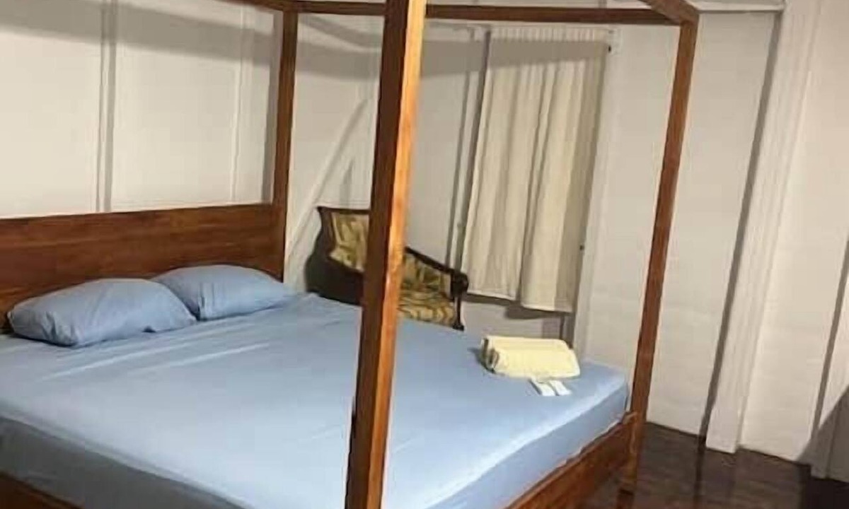 Marigot Bed & Breakfast | To complete