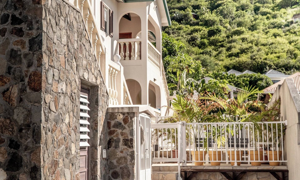 Orient Bay Villa | Unforgettable 2-bedroom Private Residence - WiFi, AC in enchanting Mont Vernon