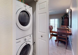 Welcoming Gulf-front condo with pool & hot tub - direct beach access in Indian Rocks Beach