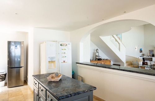 Orient Bay Villa | Beautiful villa with swimming pool and panoramic ocean view, relax!