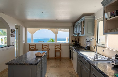 Orient Bay Villa | Beautiful villa with swimming pool and panoramic ocean view, relax!