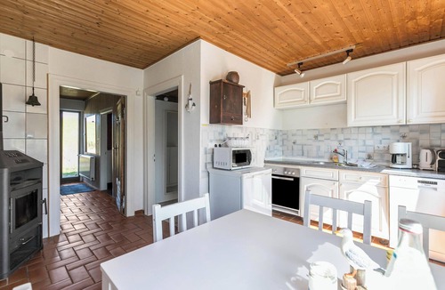 Kaiserin-Auguste-Viktoria-Koog Apartment | Comfortable Apartment “Deichgraf 2” close to the Sea with Wi-Fi