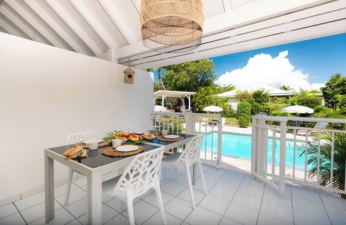 Orient Bay Apartment | Duplex 3 - Shamrock - Creole architecture