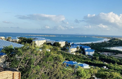 Orient Bay Apartment | Duplex Aloe Vera overlooking Saint Barthélemy and the beach of Orient Bay