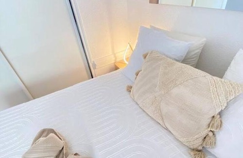 Nettle Bay Apartment | Flamboyant Oasis