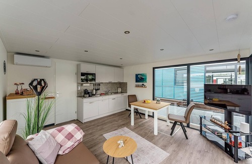 Oberhavel House | Floatinghouse Achat: vacation directly on the lake with lake view and terrace