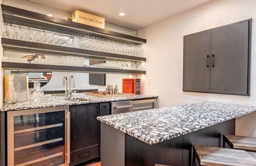 Taos House | Gem Hacienda-Taos-Luxe Home-9 bedrooms-Sleeps 30-Book Now!