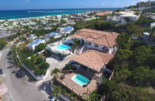 Orient Bay Villa | Homerez - Amazing villa 500 m away from the beach for 11 ppl. with swimming-pool