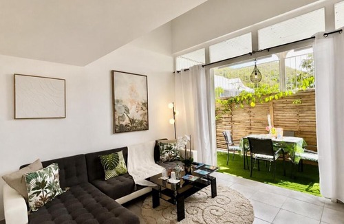 Marigot Apartment | HP Signature Loft, Confortable, Clim et WiFi FO