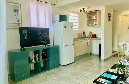 Marigot Apartment | HP Signature Loft, Confortable, Clim et WiFi FO