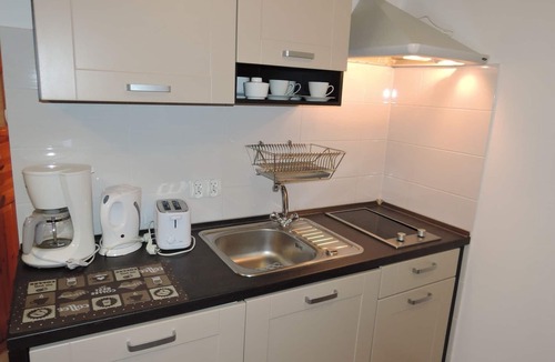 Kolczewo House | Kolczewo Cottage with BBQ & Garden