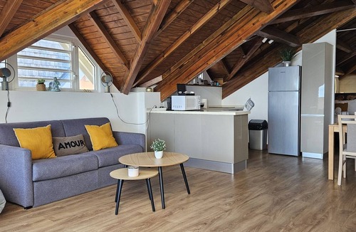Grand Case Apartment | Le Jolie Loft, flat with sea view