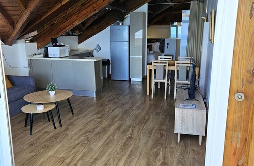 Grand Case Apartment | Le Jolie Loft, flat with sea view