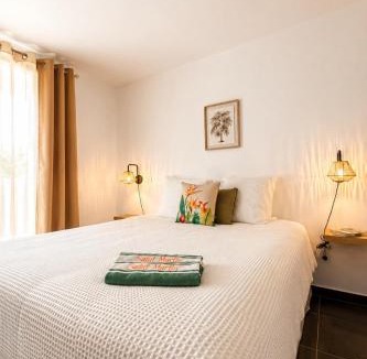 Cul de Sac Apartment | Little Soualiga Terrace, Pool & Pinel