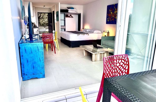 Orient Bay Apartment | Lounge chill ground floor 4 sleeps studio, pool 150 ‘ Orient Beach 200 ‘ !
