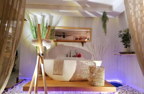 Baie Nettle Apartment | Love Beach Loft