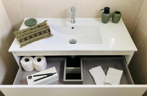 Sandy Ground Apartment | Love Spot Appartement