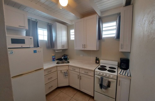 Bellevue Condo | Lowlands Cozy 1-bedroom condo in delightful Cupecoy with Sea View