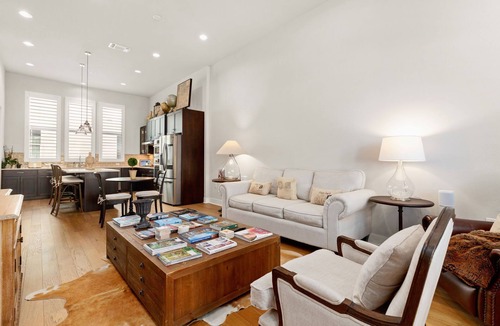 Riverside House | Luxury 4-Story Downtown Brownstone with Elevator & Free Parking