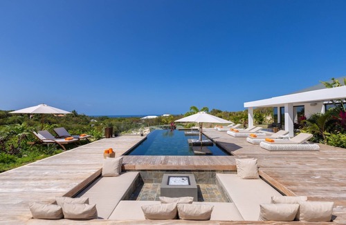 Plum Bay Villa | Luxury Villa Nuit Jade * 5 bedrooms and ocean view