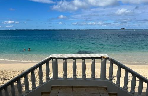 Grand Case Apartment | Modern Apartment in Beachfront residence - Hill view
