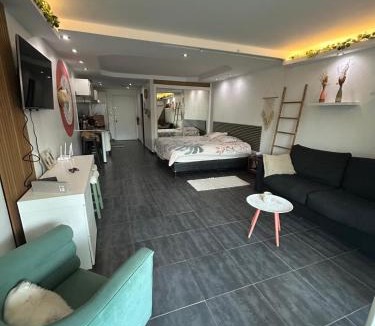 Orient Bay Apartment | Mont Vernon