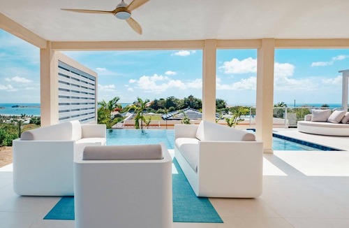 Orient Bay Villa | New Sea-View Villa w/Private Pool & Jacuzzi – SXM - Villa Maé