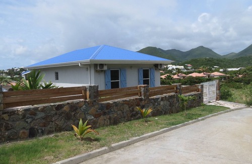 Cul de Sac Villa | Ocean View Villa !