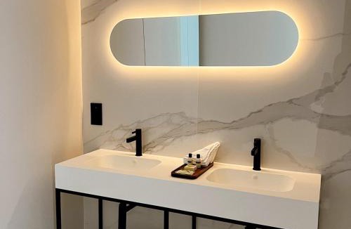 Anse Marcel Apartment | Penthouse 2 Niveaux avec Jacuzzi et Piscine à Anse Marcel - FR-1-734-65