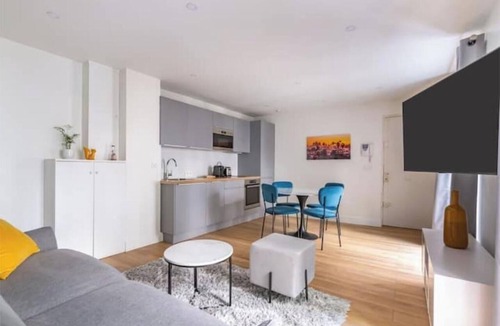 Quartier du Mail Apartment | Renovated apartment between the Opera and the Louvre