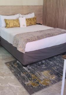 Jwaneng House | Sawa Sawa Lodge