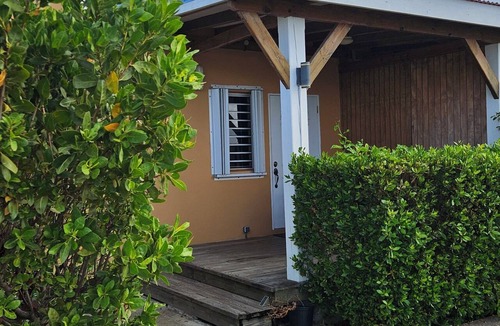 Sandy Ground Apartment | The Little Heaven Residences - Lagoon View