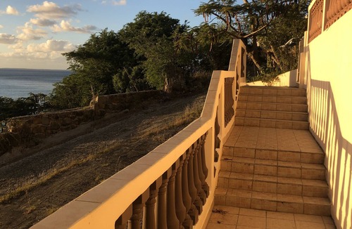 Grand Case Apartment | The River - THE DOVES NEST