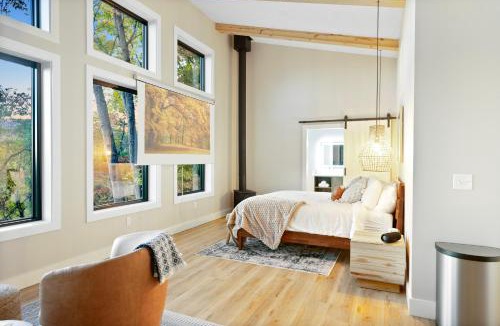 Clyde Villa | The Spruce Villa where luxury meets nature