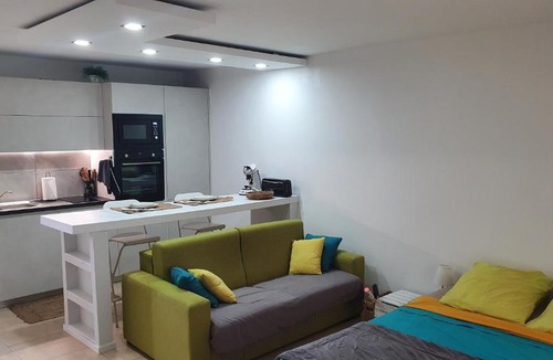 Marigot Apartment | U Are We R St Martin Studio Cosy Marigot, Wi-Fi ,Piscine