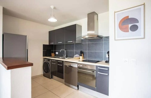Marigot Apartment | Utopia Condo: Cozy, Quiet & Centrally Located