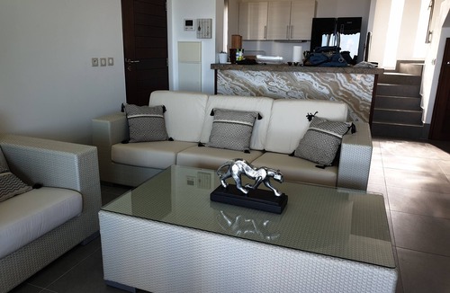 Orient Bay Villa | Villa Anouchka with swimming pool on the heights of Orient Bay