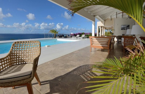 Grand Case Villa | Villa Dreamin Blue in Happy Bay by Personal Villas - Luxurious, 2 Heated Pools and Jacuzzi