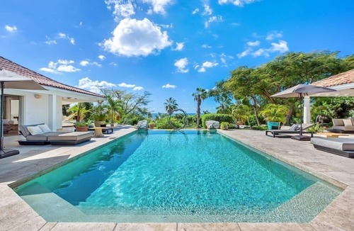 Les Terres Basses Villa | Villa La Pinta | Near Ocean - Located in Wonderful Terres Basses with Private Pool